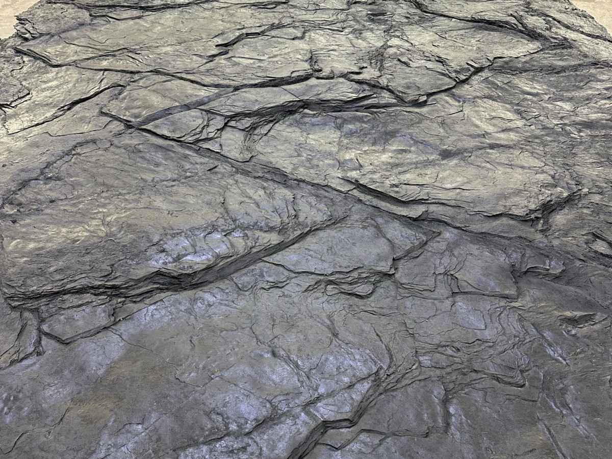 Slate Rock Wall Panel 14' x 8' - Image 6