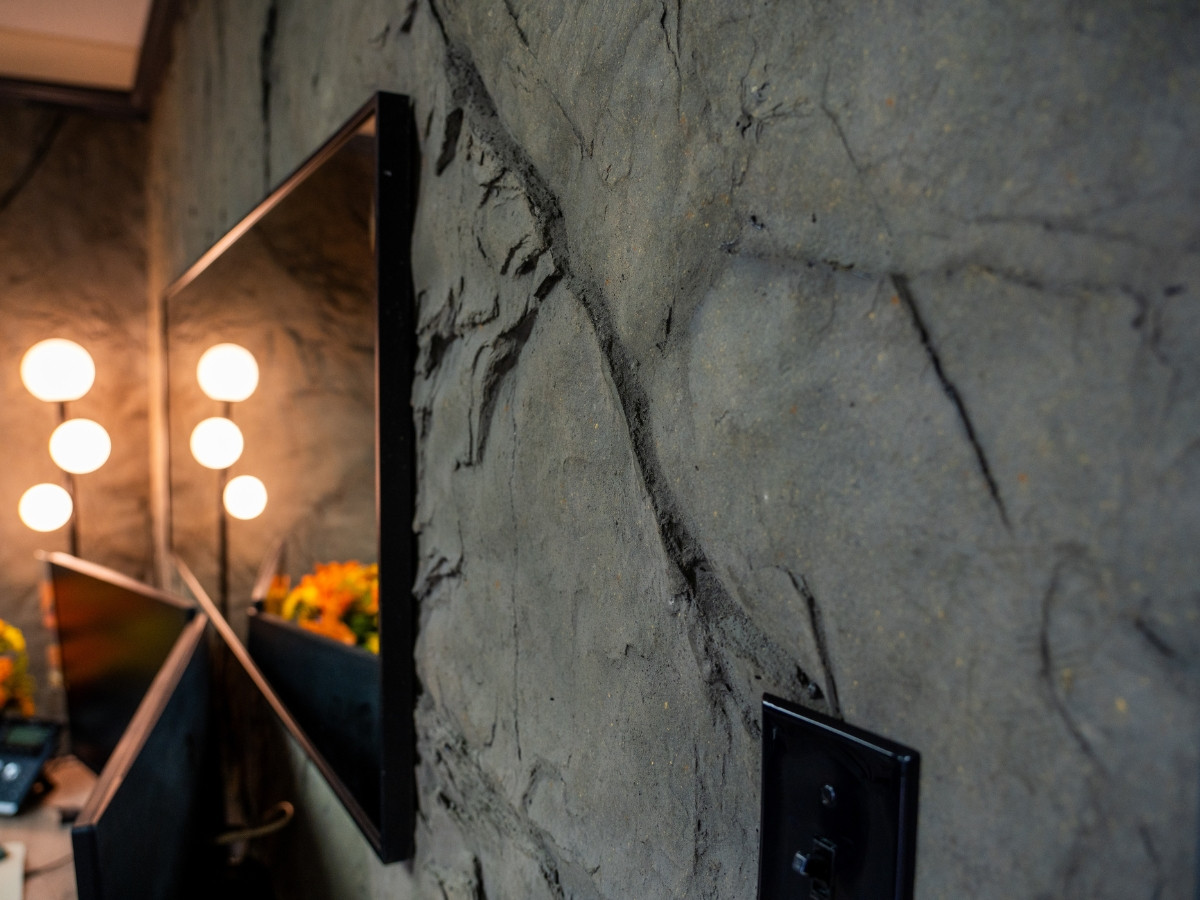 Slate Rock Wall Panel 14' x 8' - Image 5